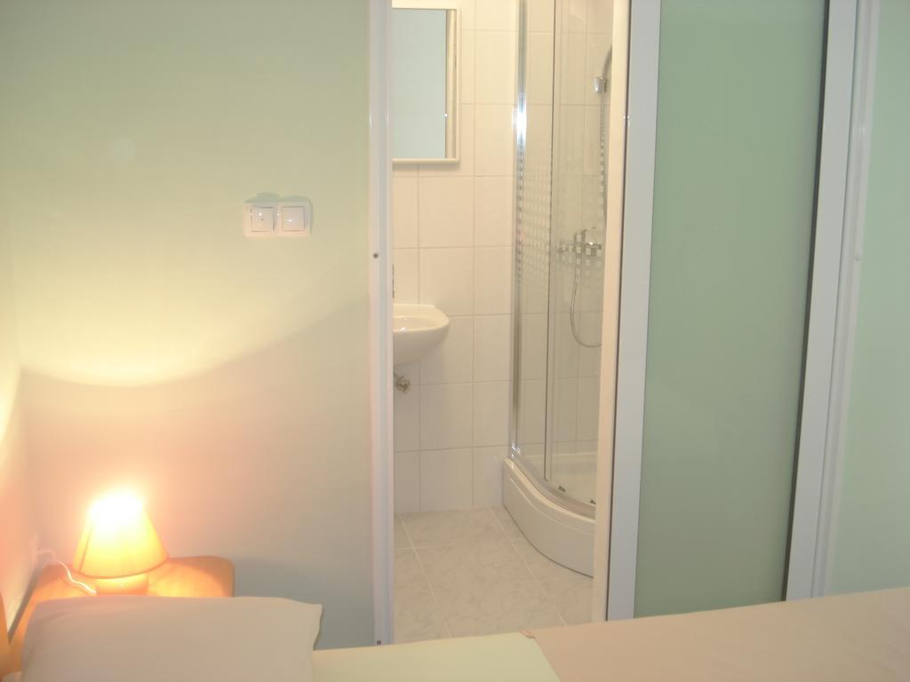 Apartments Smiljana Омиш Экстерьер фото
