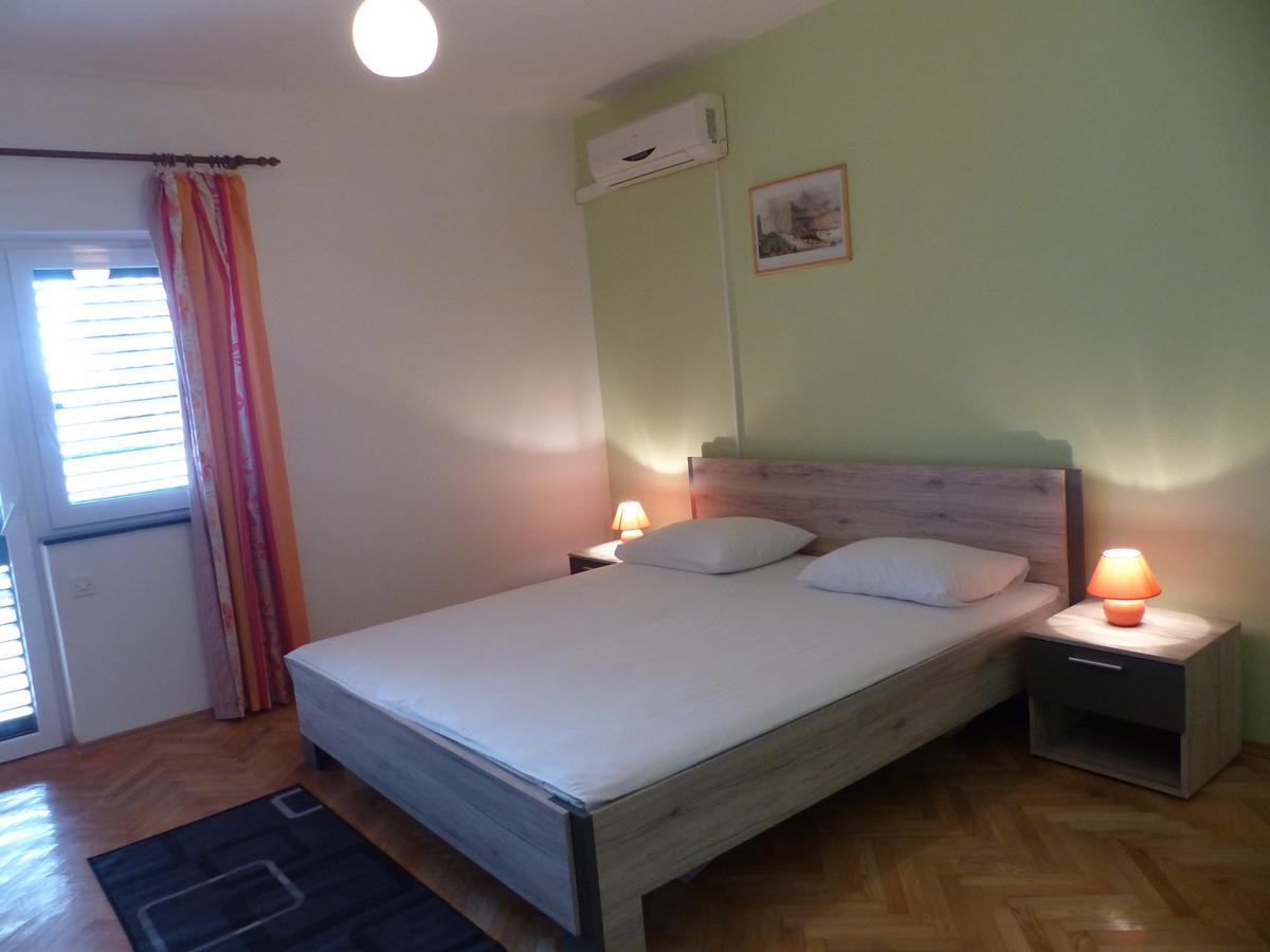 Apartments Smiljana Омиш Экстерьер фото